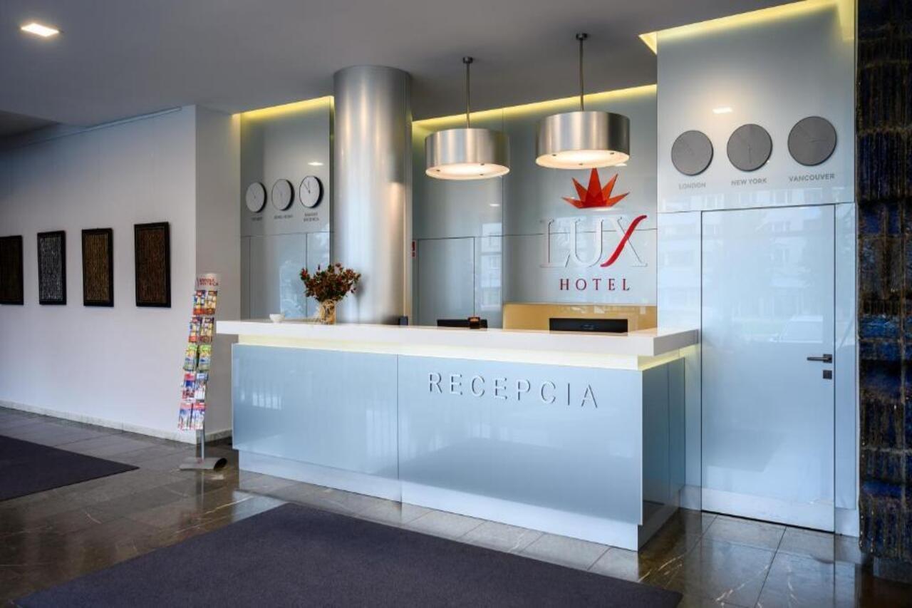 Hotel Lux บันสกาบิสตรีตซา ภายนอก รูปภาพ