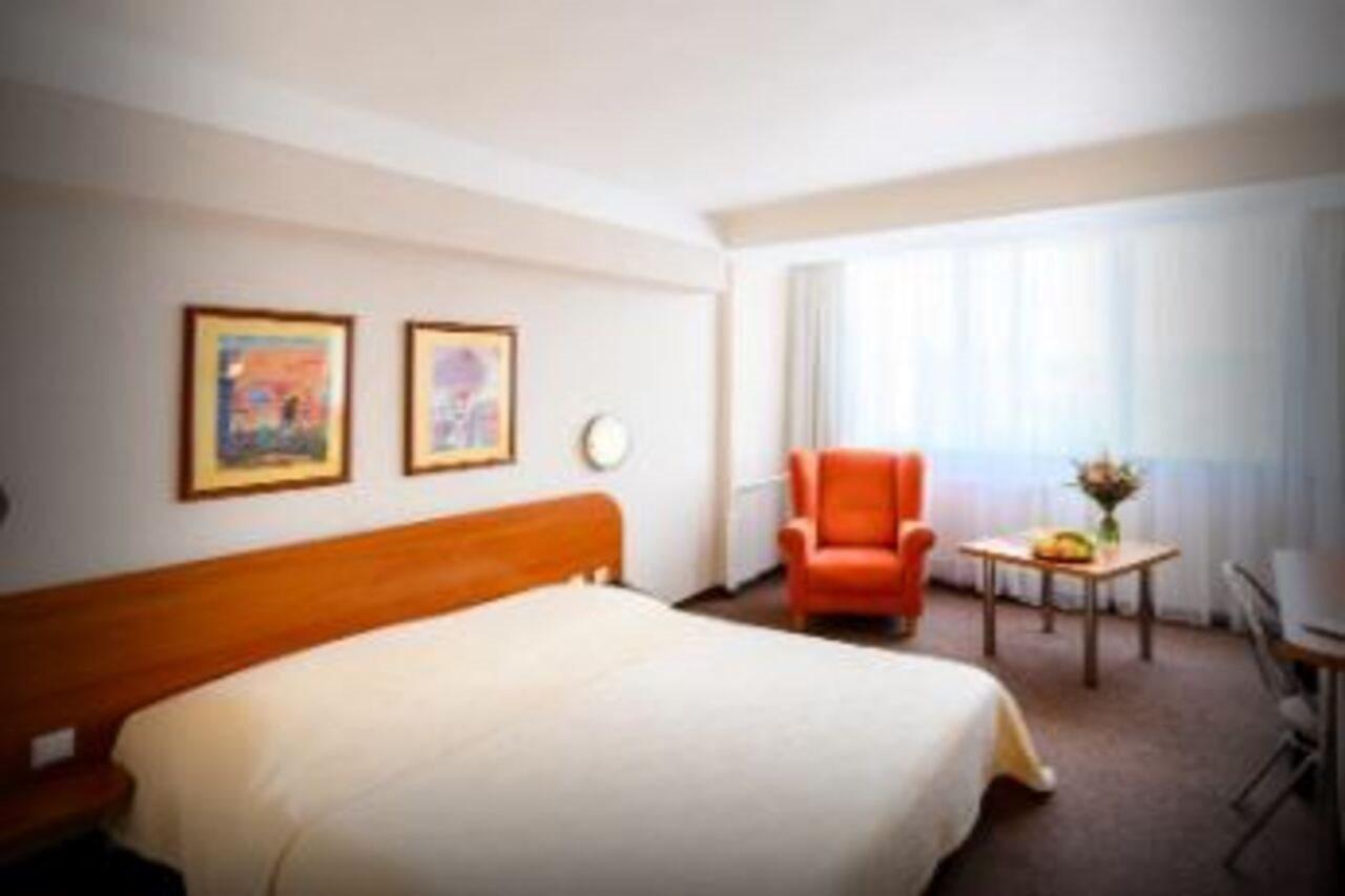 Hotel Lux บันสกาบิสตรีตซา ภายนอก รูปภาพ