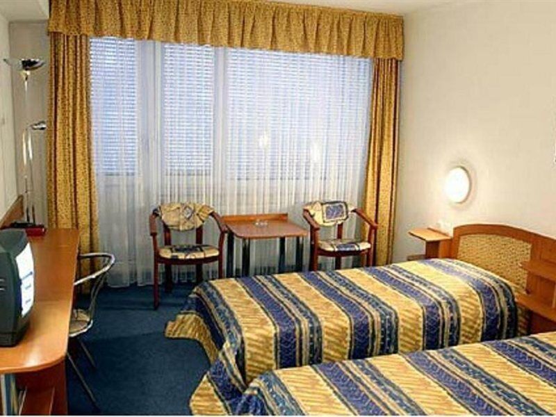 Hotel Lux บันสกาบิสตรีตซา ภายนอก รูปภาพ